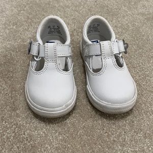 Keds Little Kids Daphne T-Strap Leather Sneakers - 5W
